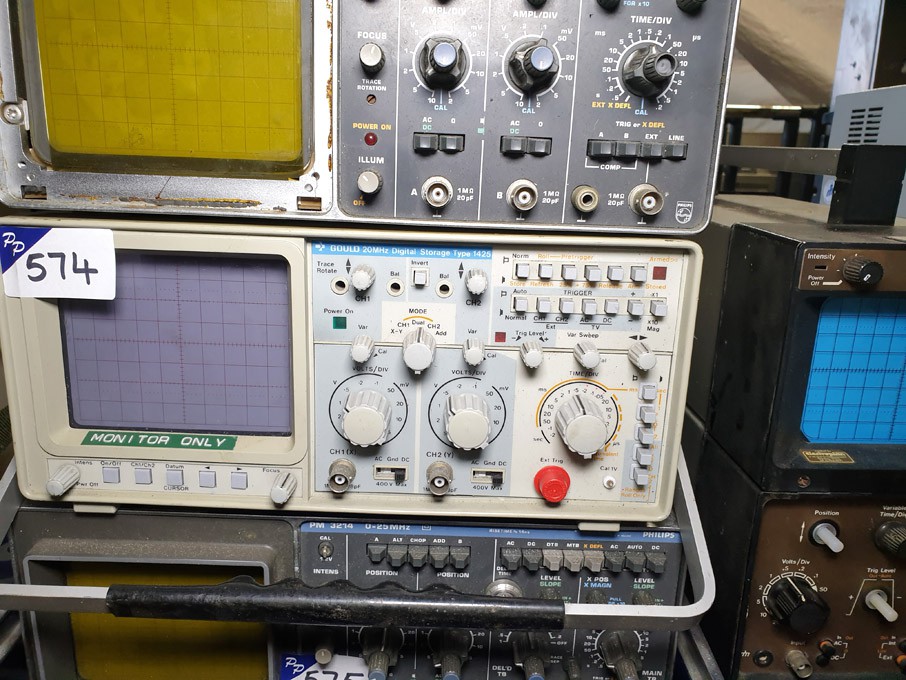 Gould 1425 digital storage (broken back panel)