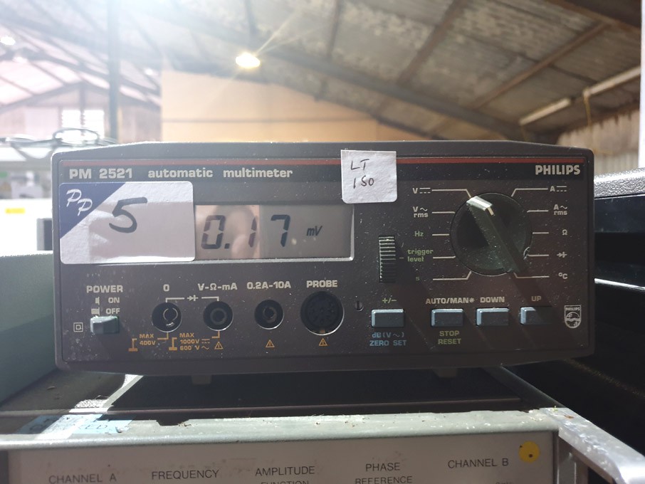 Philips PM 2521 automatic multimeter