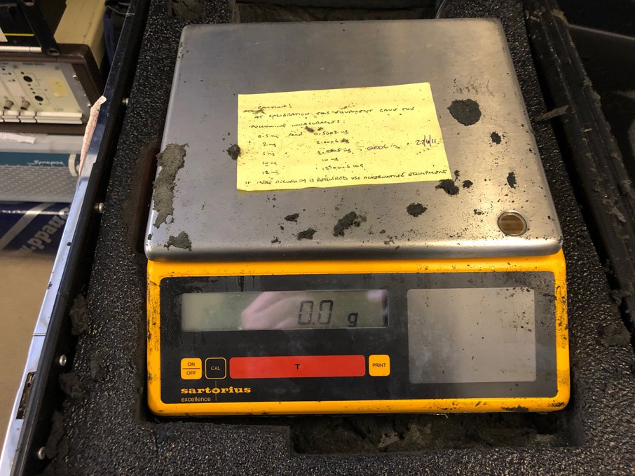Sartorius E12000S electronic digital platform scal...