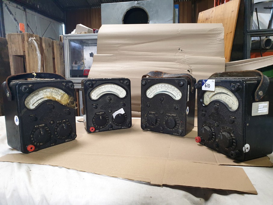 4x Universal Avo meters