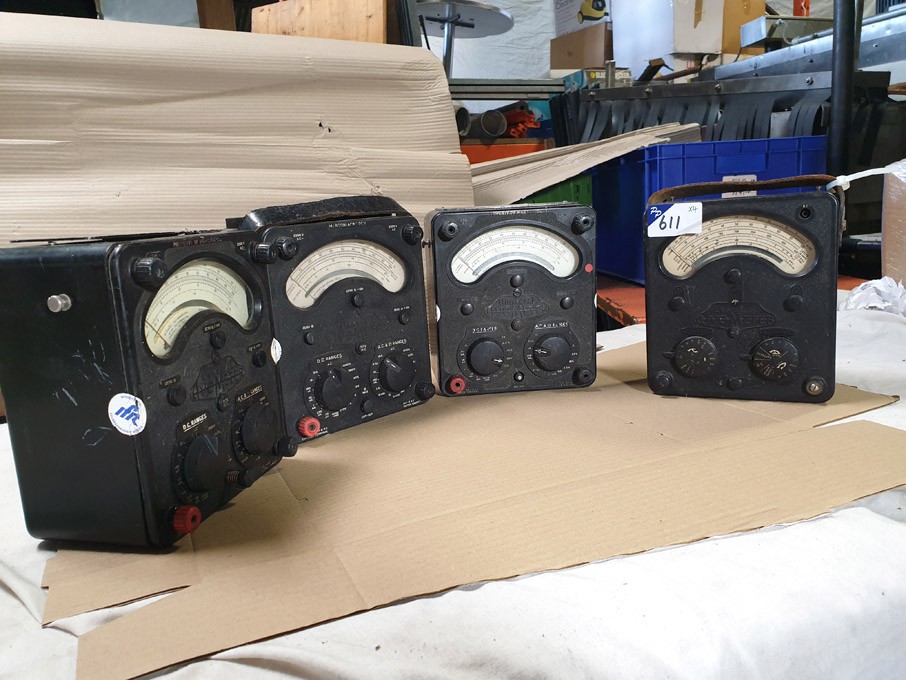 4x Universal Avo meters
