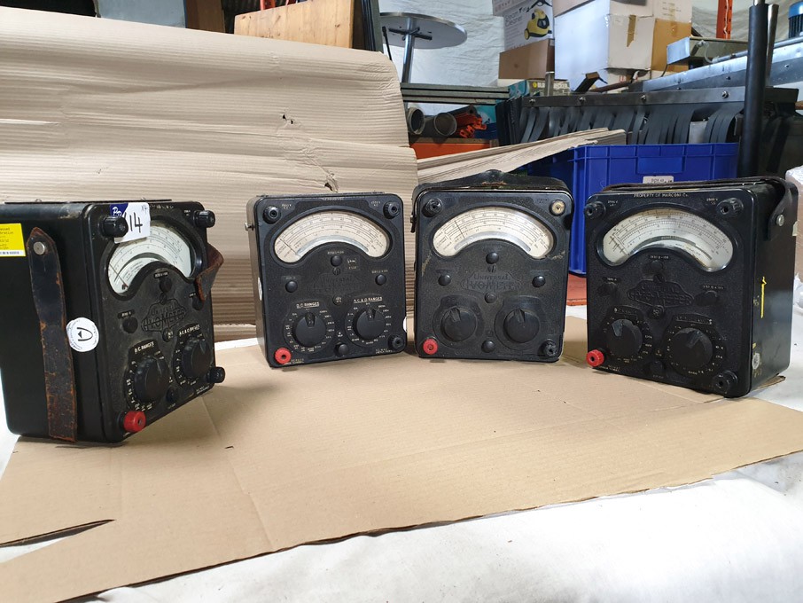 4x Universal Avo meters