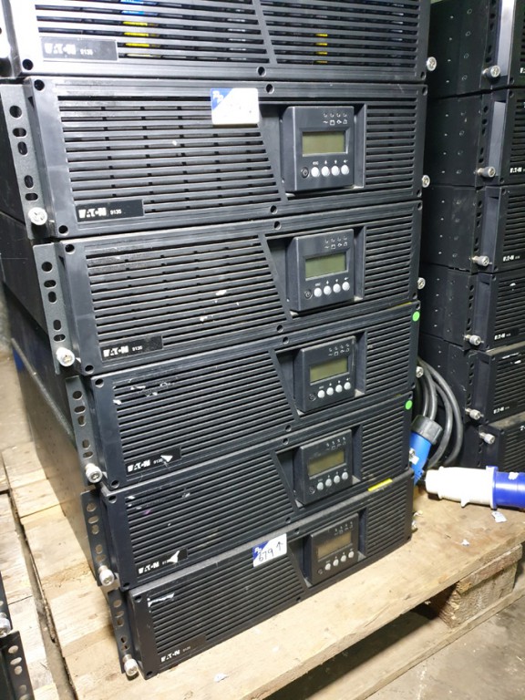 5x Eaton PW9135G6000-XL3UEU rack / tower type UPS,...