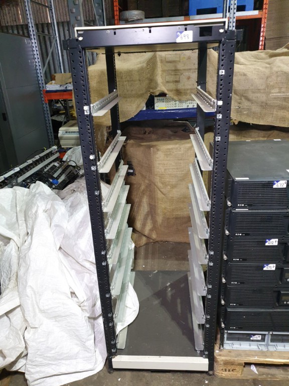 Mobile rack unit