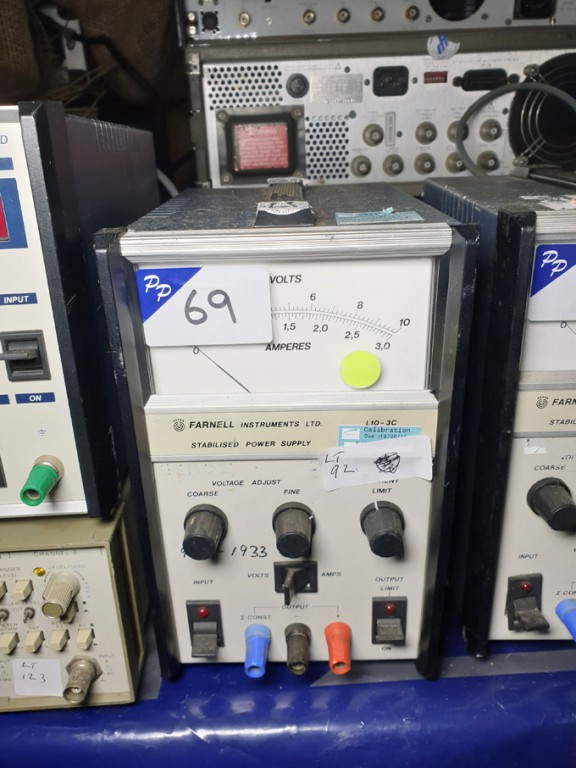 Farnell L10-3C stabilised power supply