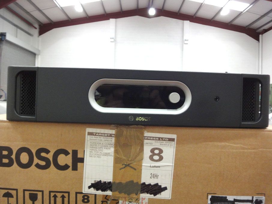 2x Bosch Plena LBB 442/10 power amplifiers, 2x 250...