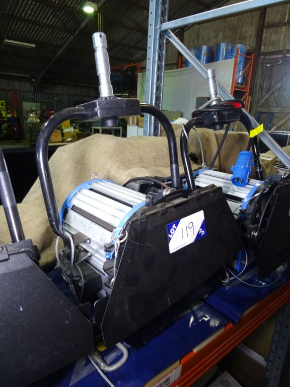 ARRI studio 1000 adjustable pan / tilt / beam focu...