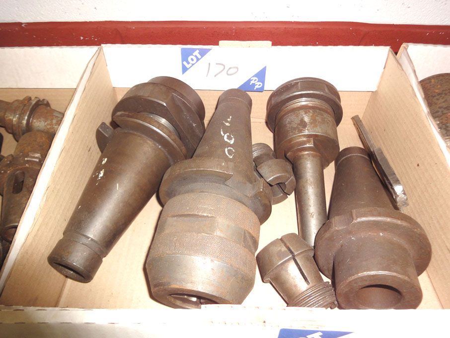 3x int taper collet chucks - Lot Located at: Kings...
