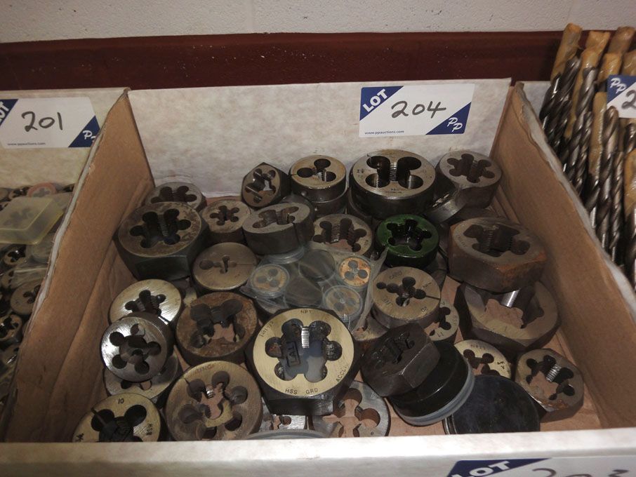 Qty various large dienuts / dies to 1" approx - Lo...