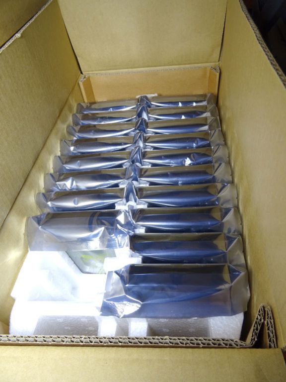 20x Western Digital WD20 EADS hard drives 2.0TB, S...