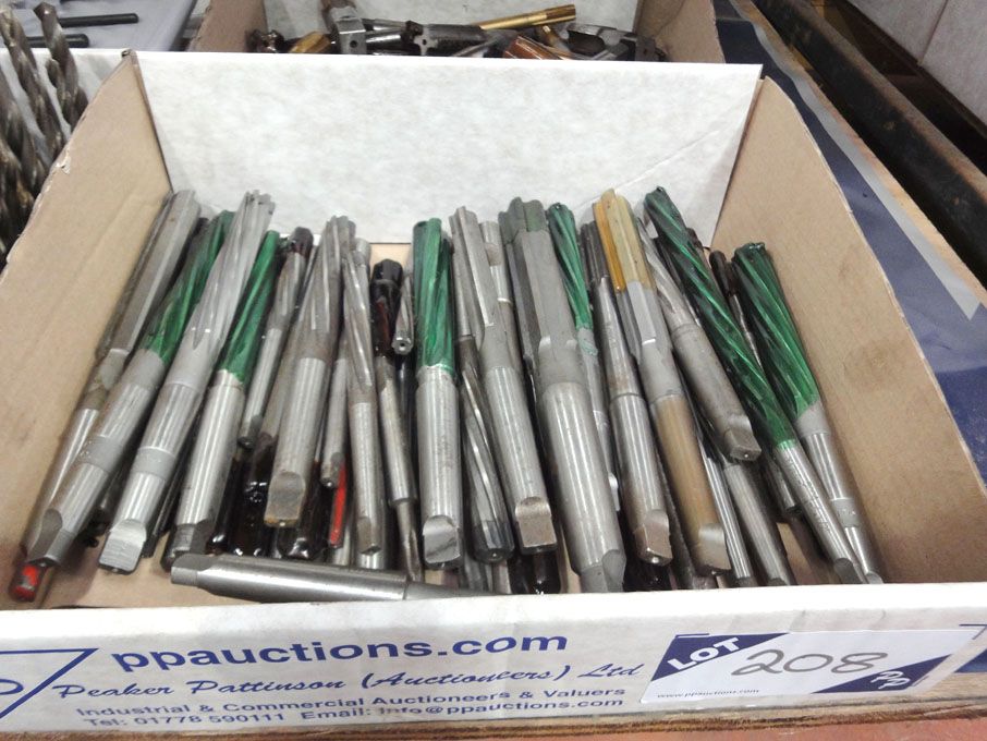 Qty various carbide tipped reamers to 25mm approx...
