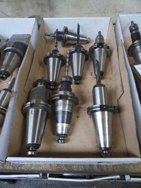 7x Cat 50 tool holders - lot located at: Poleswor...