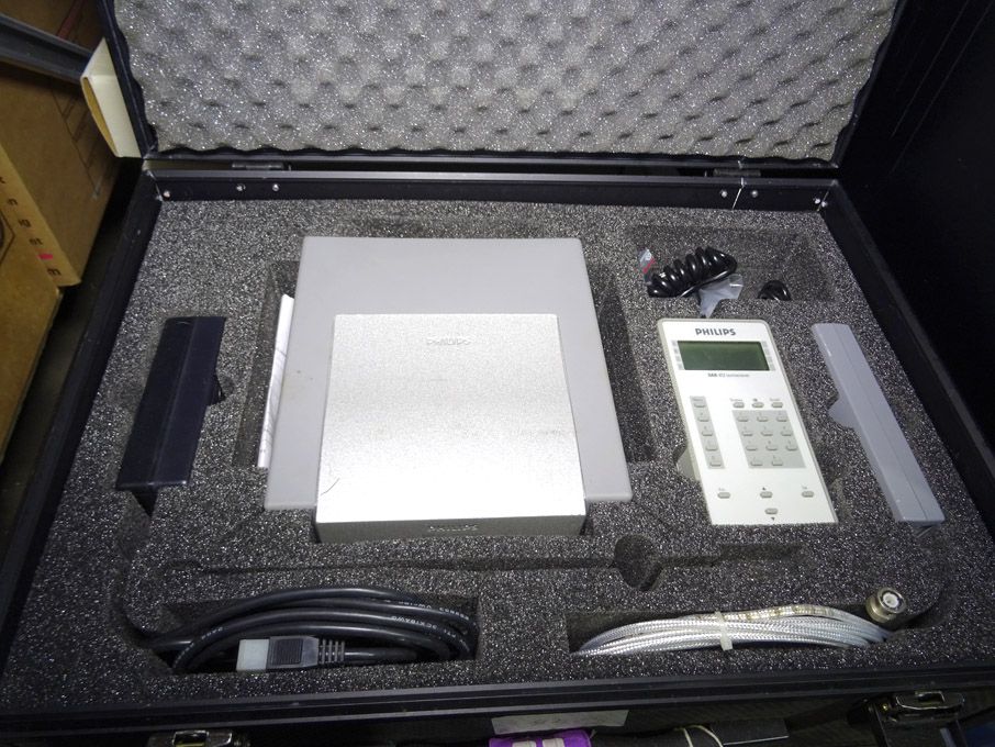 Philips DAB452 test receiver kit in carry case