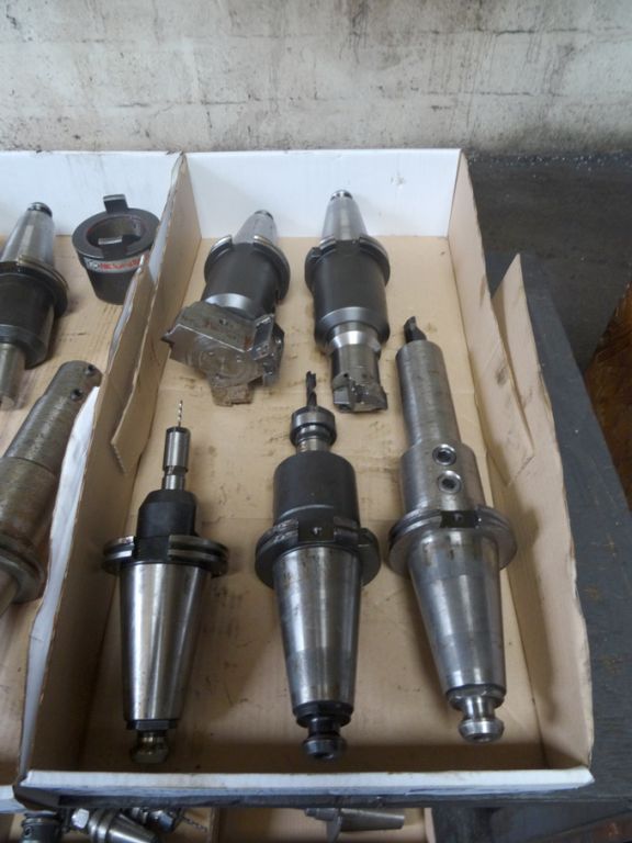 5x Cat 50 tool holders - lot located at: Poleswor...