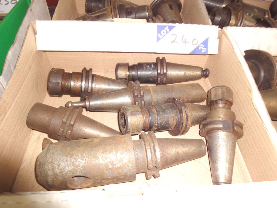 Qty various 40 int tool holders - Lot Located at:...