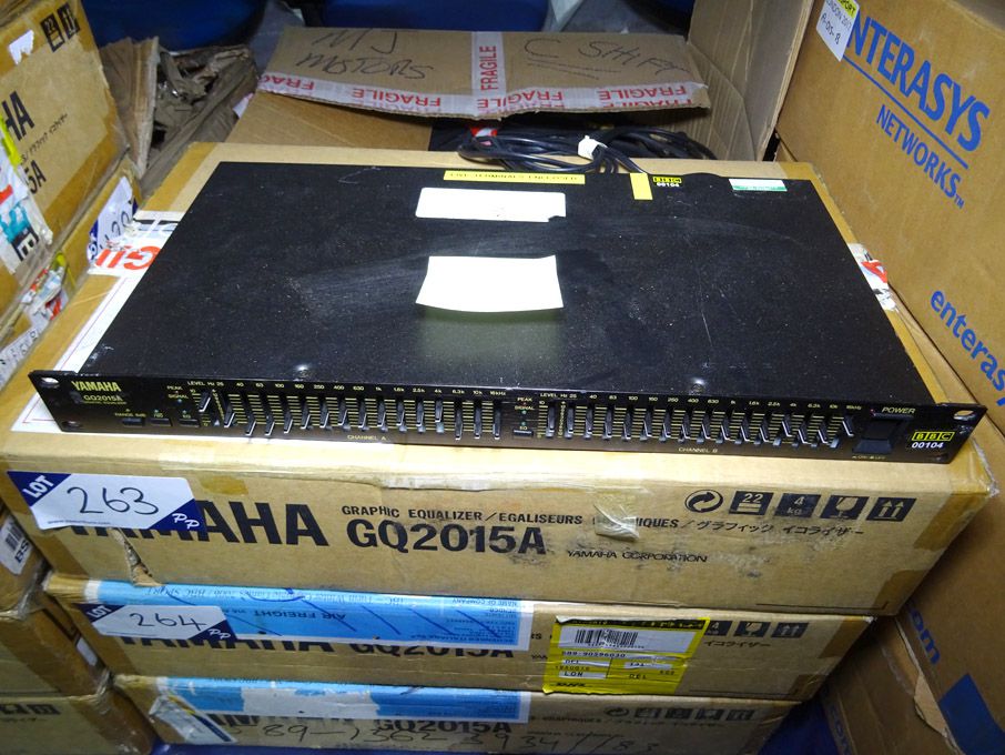 Yamaha GQ2015A dual channel graphic equaliser (box...