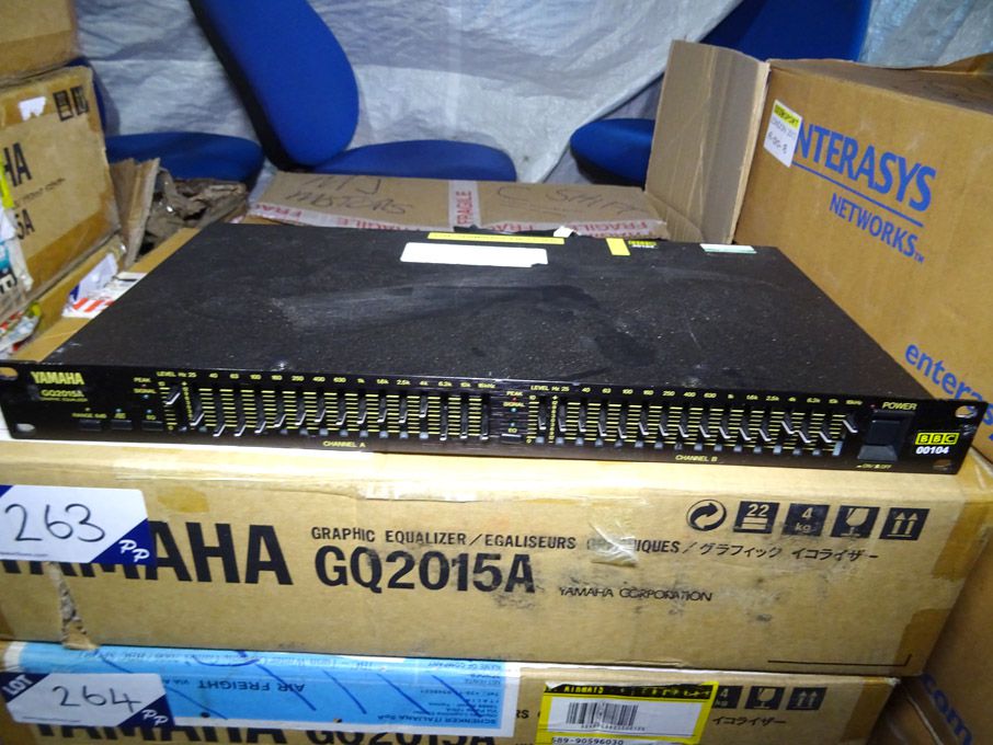 Yamaha GQ2015A dual channel graphic equaliser (box...