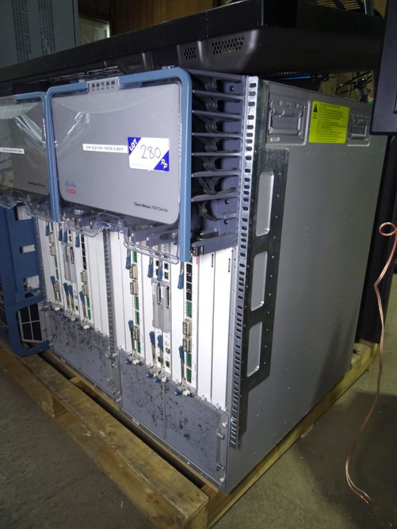 Cisco Nexus N7K-C7010 rack mountable switch