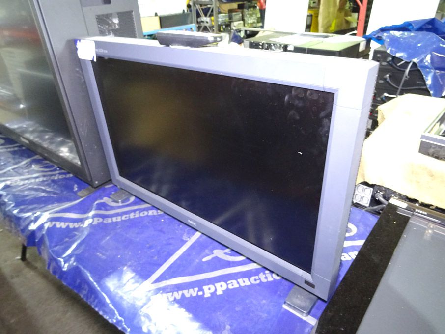 NEC LCD3210 Multisync monitor with remote