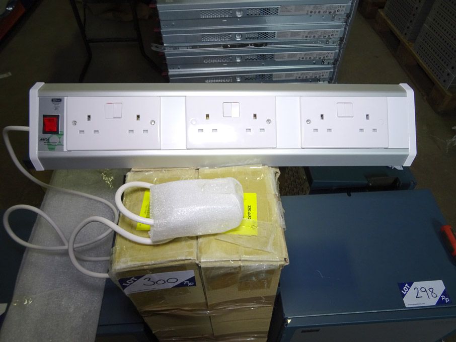 4x RS 325-4452 6 way industrial standard mains dis...