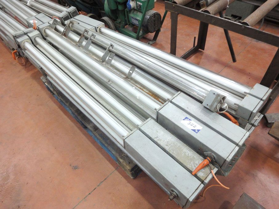 12x Philips Cert Ex 71011 5ft fire proof enclosed...