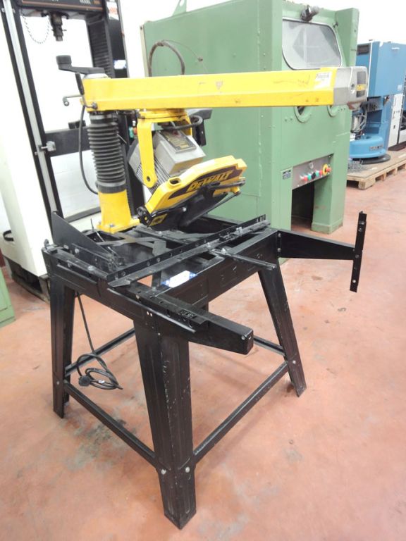 Dewalt DW721 A2 table saw, 250mm dia blade, 240v (...