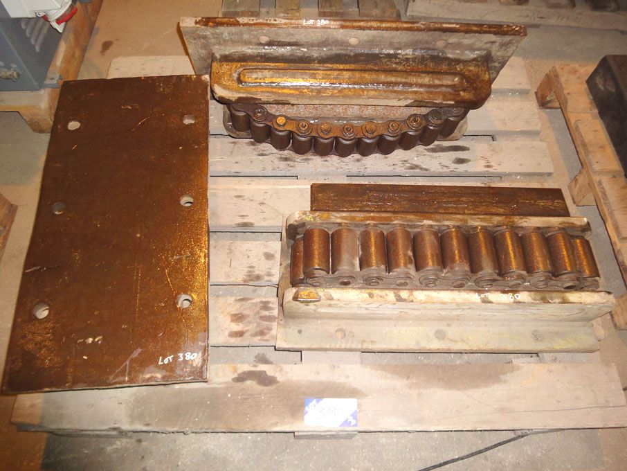 3x steel roller moving skates, 620x320mm platform...