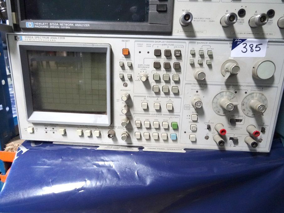 HP 3582A spectrum analyser - lot located at: Aunby...