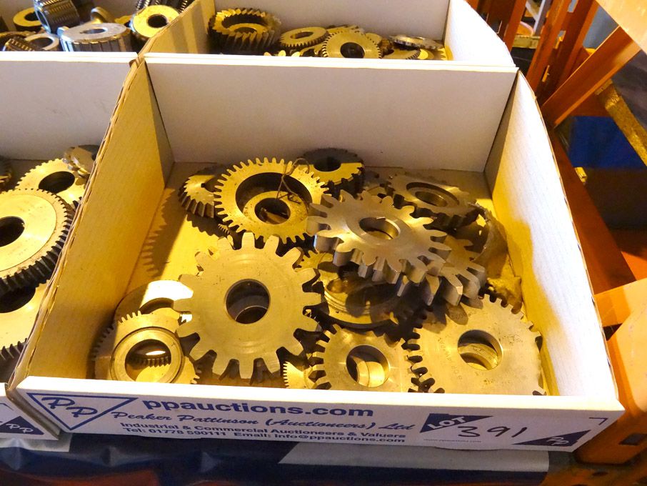 Qty various Sykes etc gear shaper cutters etc - lo...