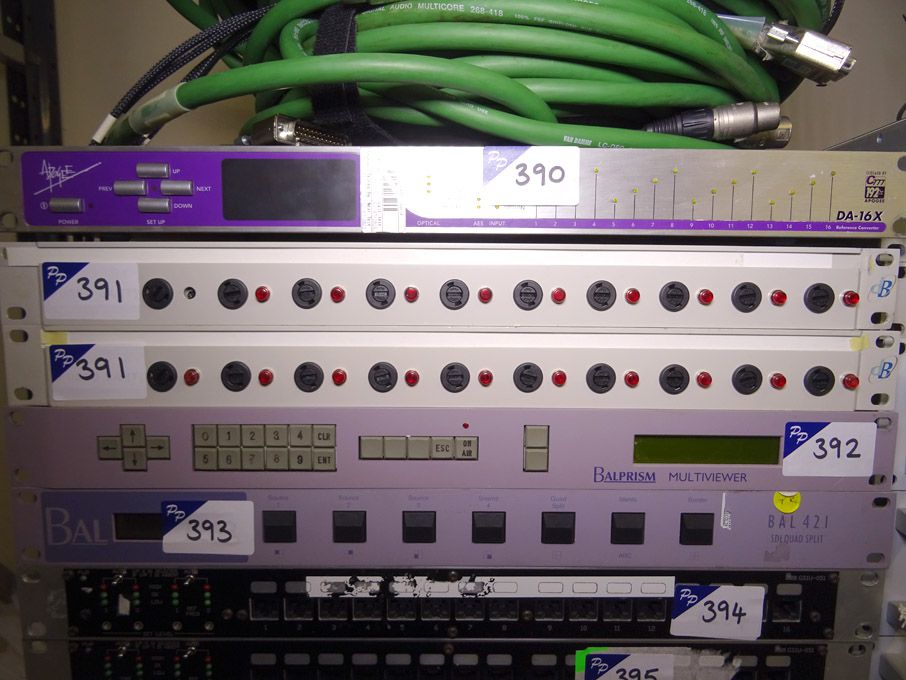 2x DB rack type 10 way MDU's