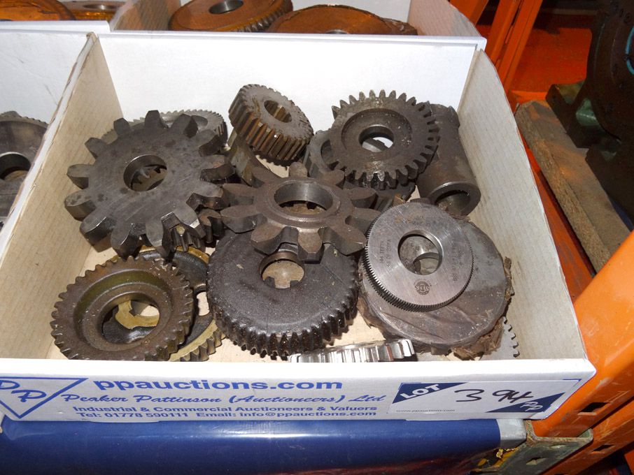 Qty various Sykes etc gear shaper cutters etc - l...