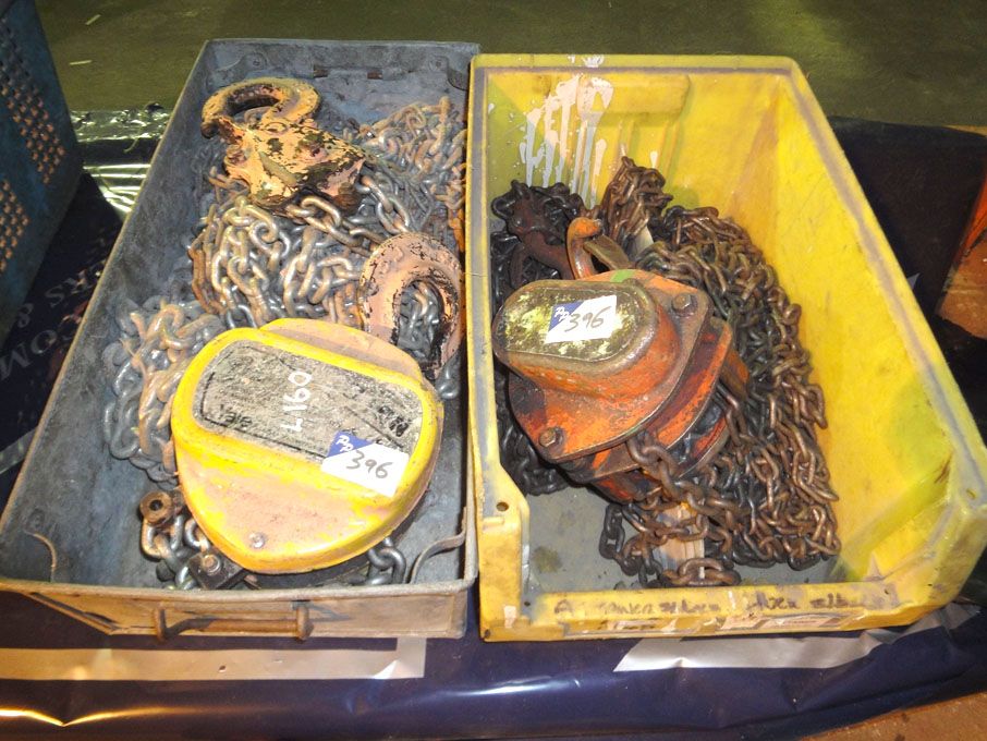 Yale 3 ton chain hoist & similar 125kg chain hoist...