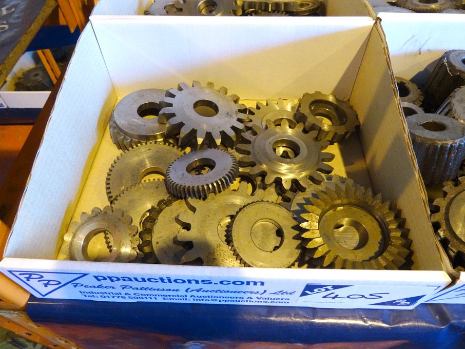 Qty various Sykes etc gear shaper cutters etc - l...