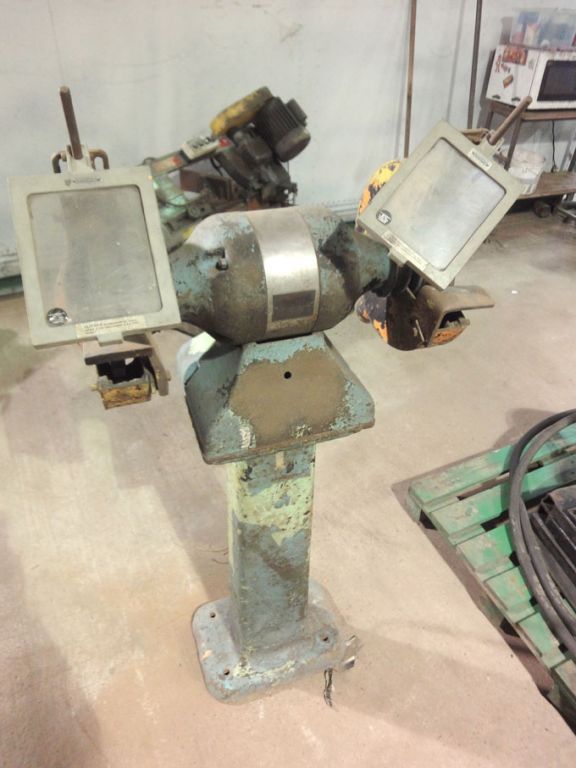 Black & Decker 10" double ended grinder on base -...