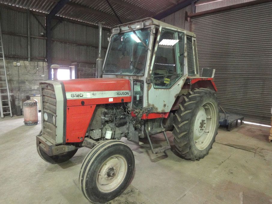 Massey Ferguson 690-302WD tractor, 6945hrs, s/n K1...
