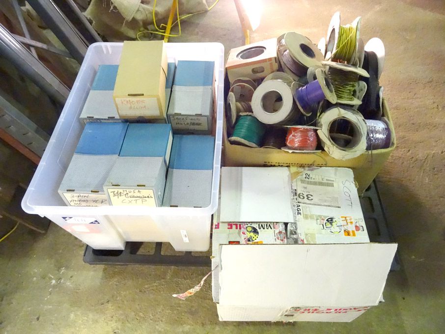 Qty various electrical spares on pallet inc: conne...