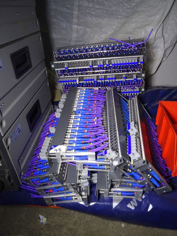 17x BES 1U 32 way patch bays