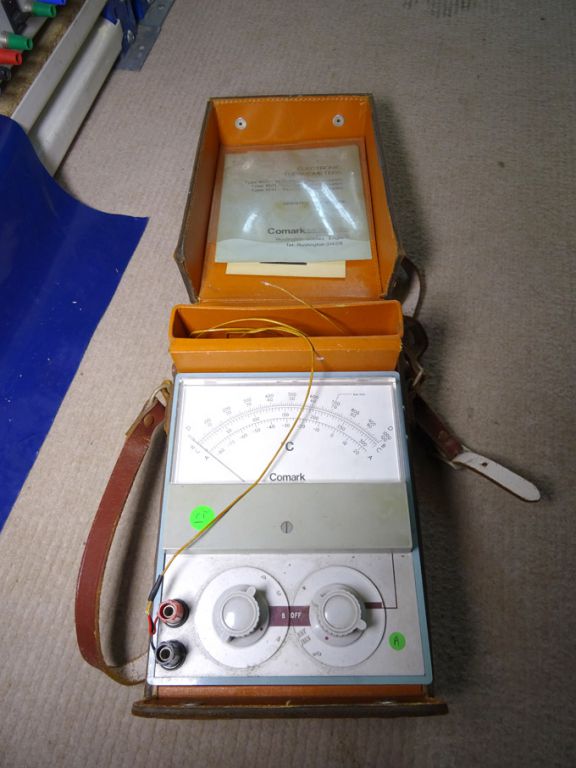 Comark 1601 electronic thermometer