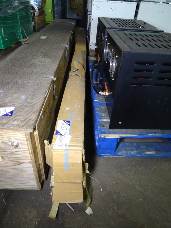 2x 8ft x 8ft retractable projector screens (boxed)