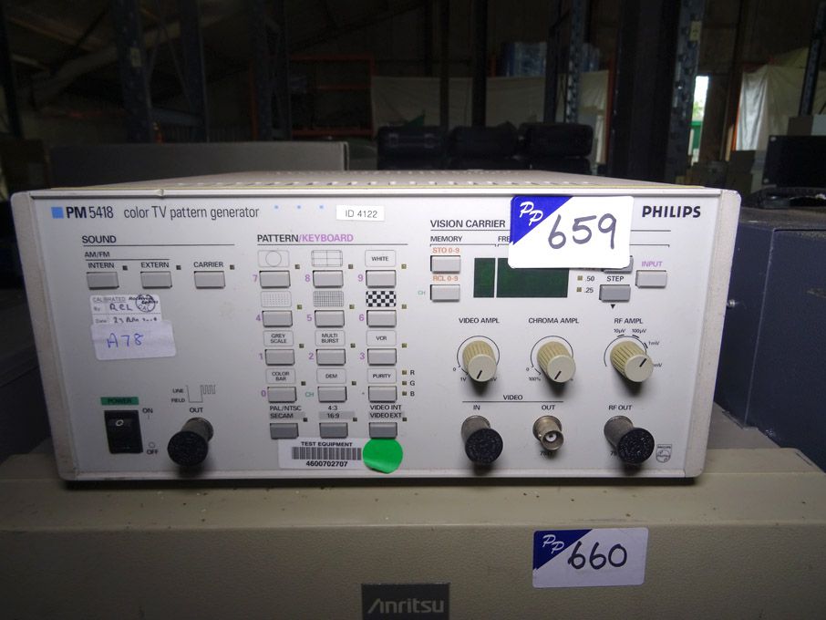 Philips PM5418 colour TV pattern generator