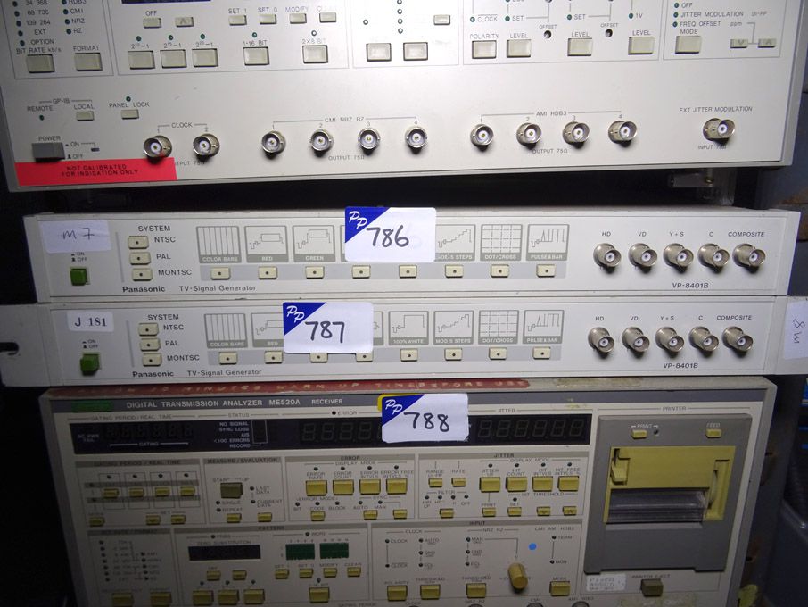 Panasonic VP-8401B TV signal generator