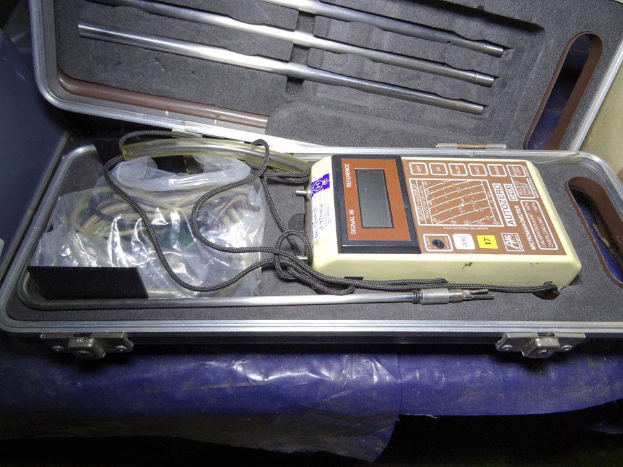 Air Neotronics MP6KS micromanometer in carry case
