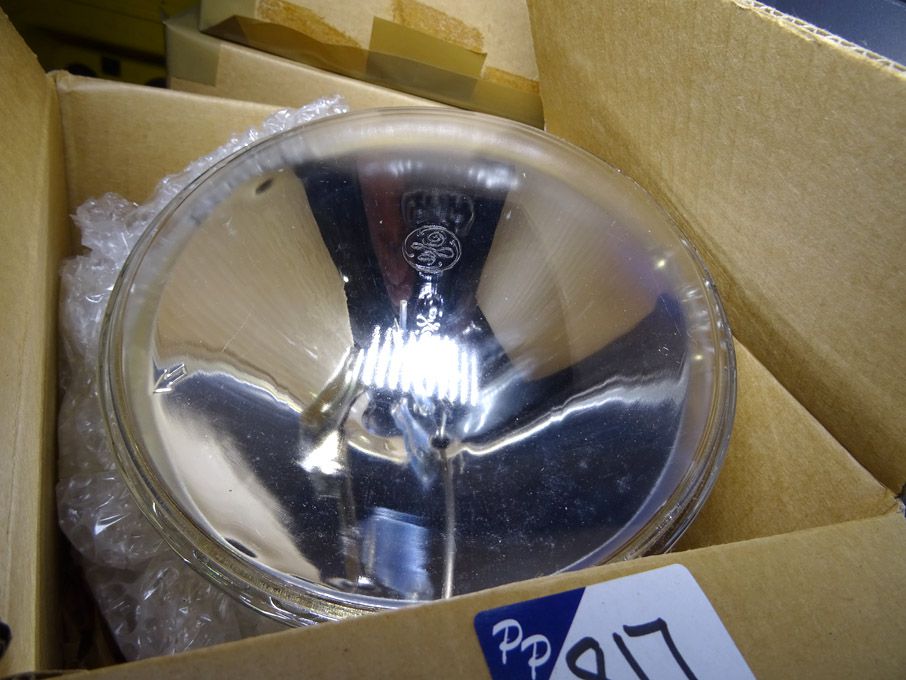 3x GF round head lamp (boxed / unused)
