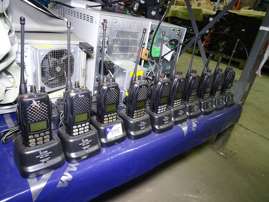 10x Icom IC-F41GT walkie talkies with desk top cha...