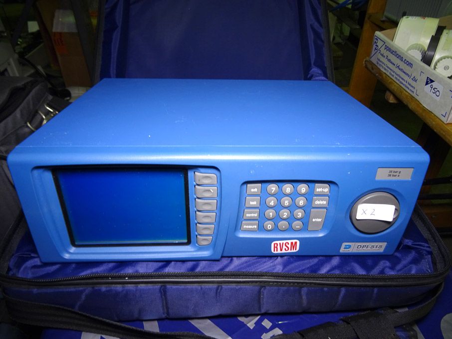 Druck DPI515 pressure controller calibrator in car...