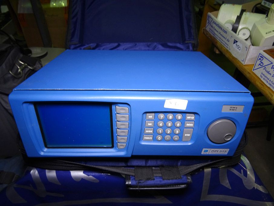 Druck DPI515 pressure controller calibrator in car...