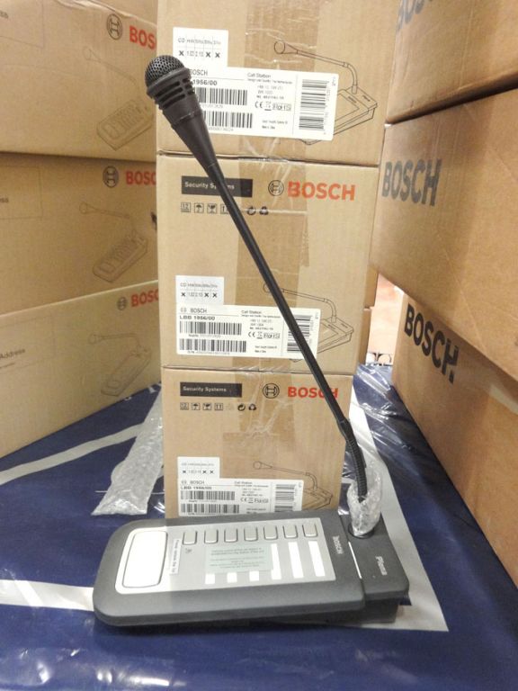2x Bosch LBB 1956/00 call stations - Lot Located a...