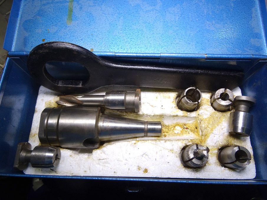 Clarkson 30int collet chuck with collets in metal...