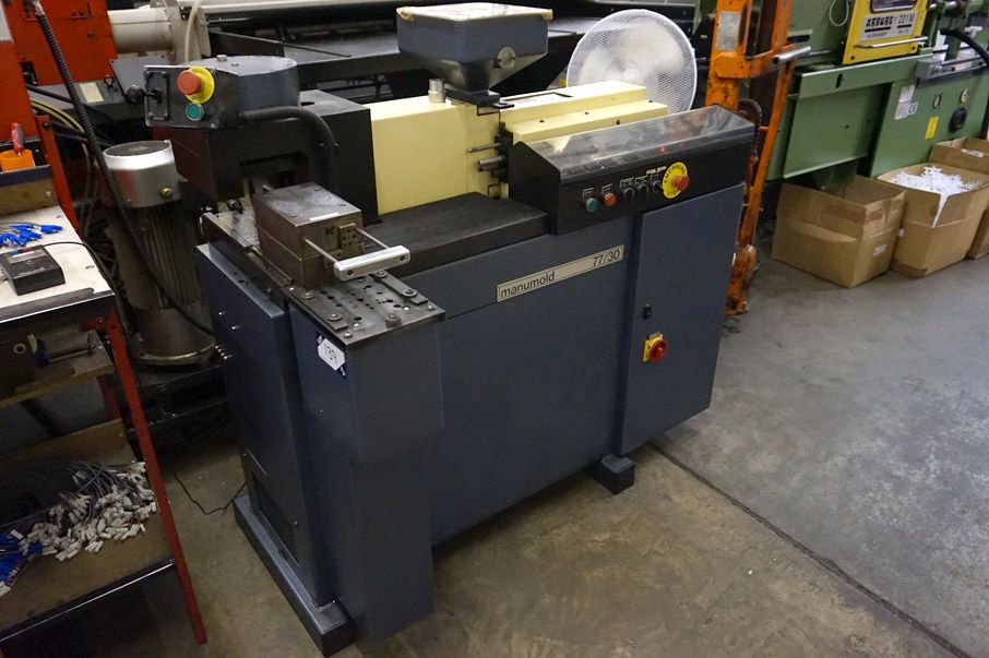 Manumold 77/30 manual injection moulder, 30 ton cl...