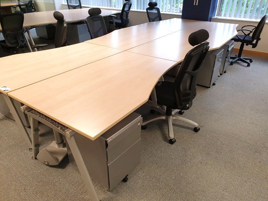 6x maple 1600x1000mm curved desks with silver 3 dr...
